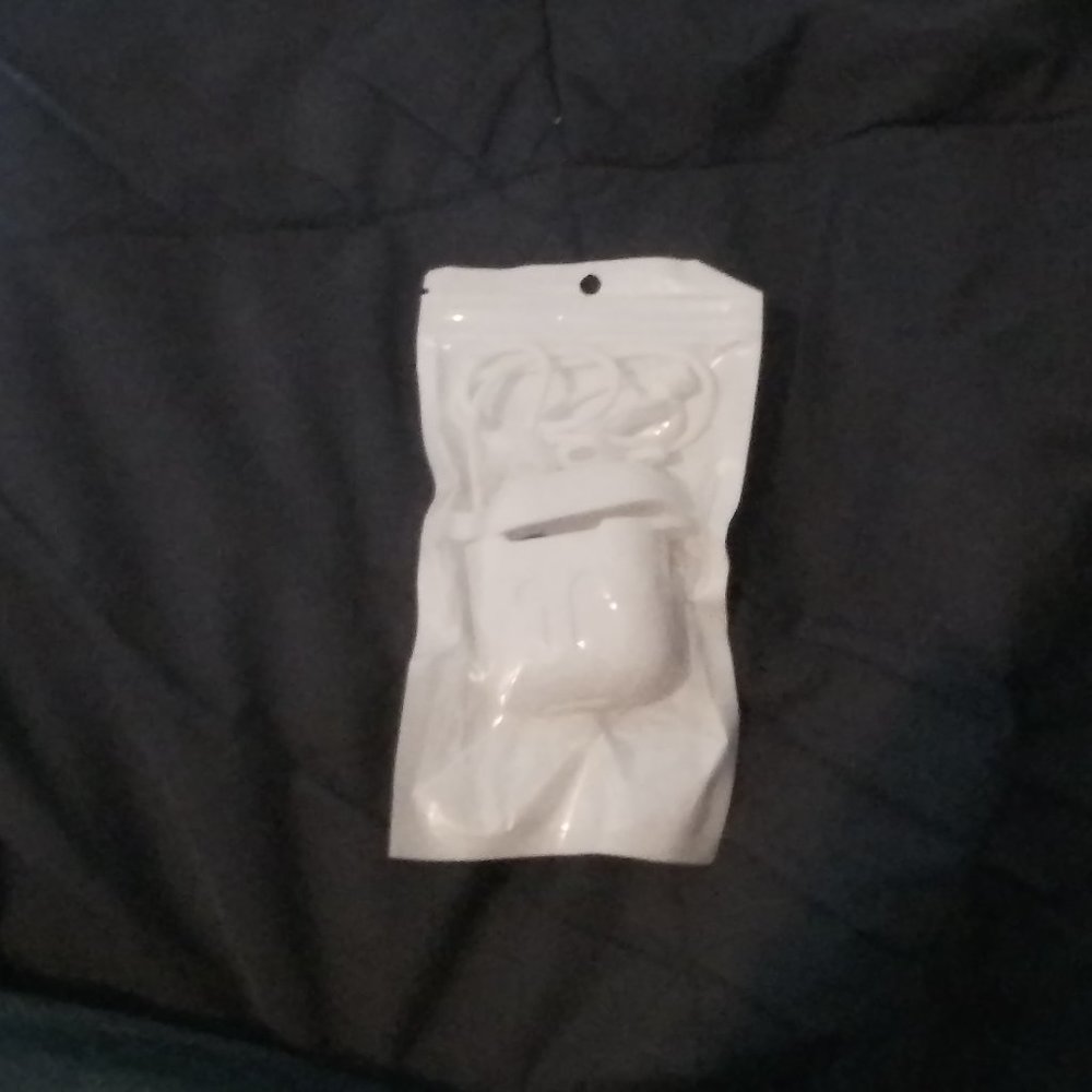 AirPods Case & Strap